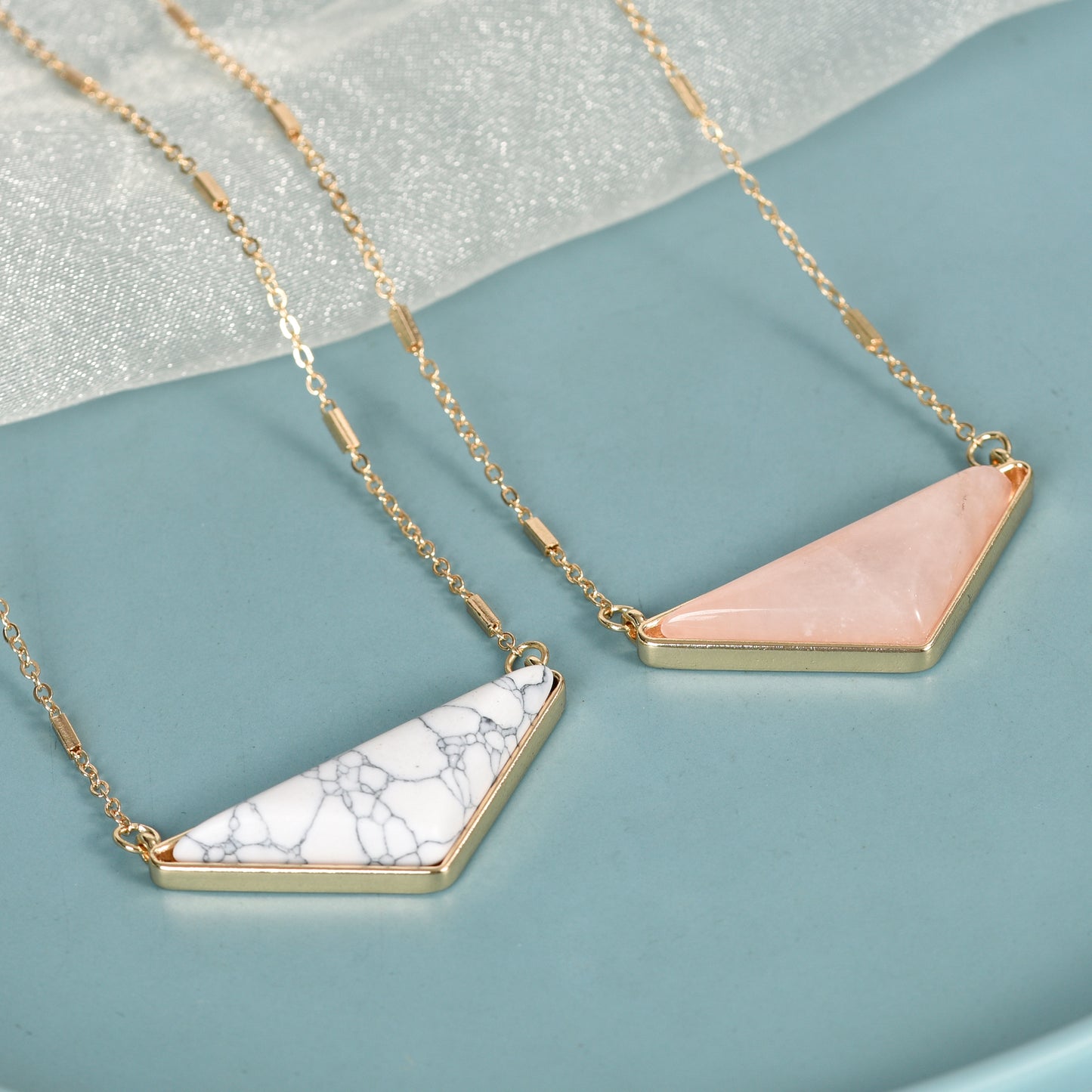 Triangle pendant(edge gilded)