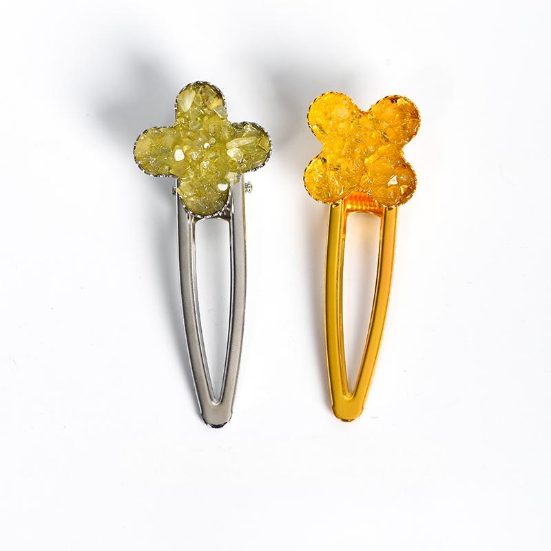 Chips clover hairpin