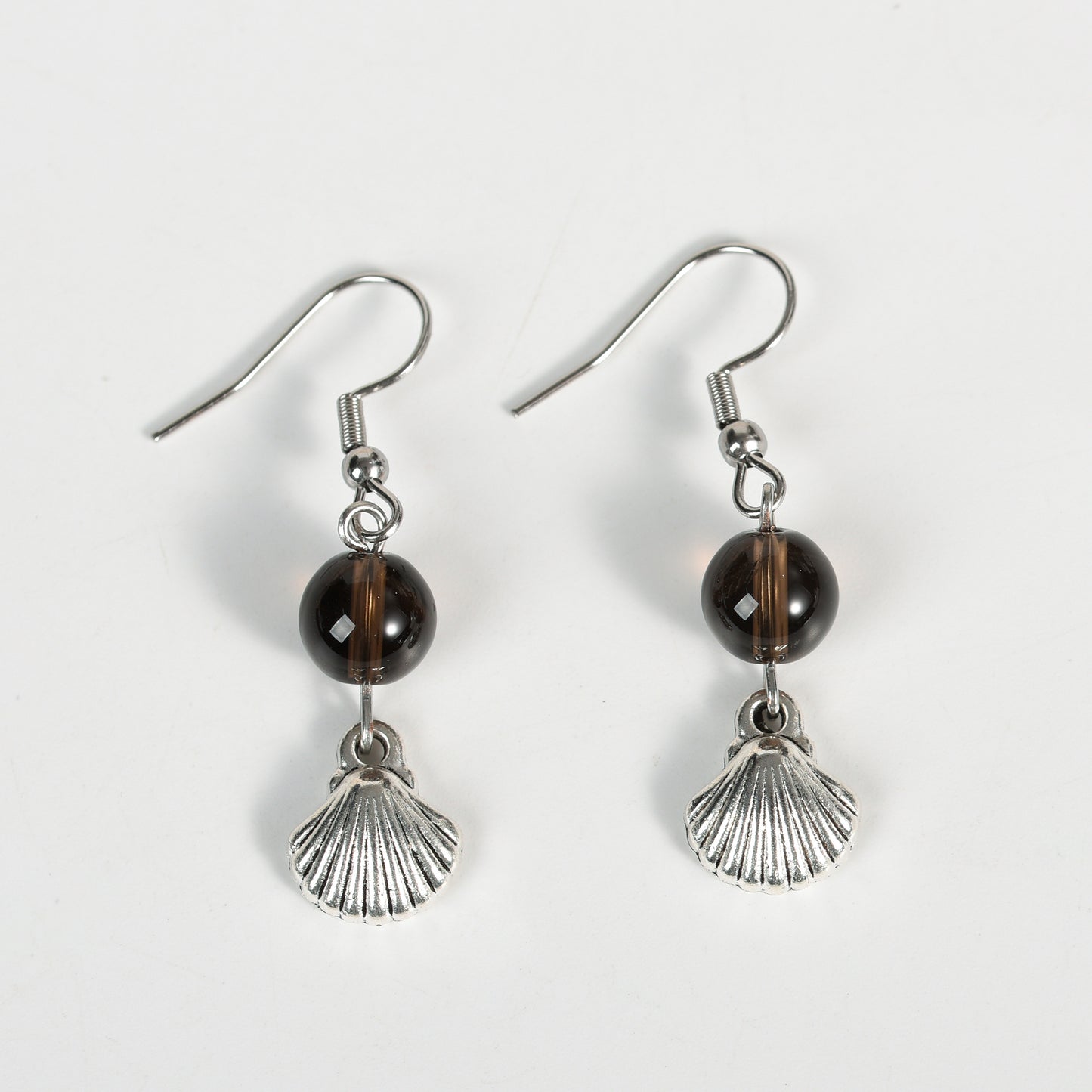 Metal shell with beads earrings