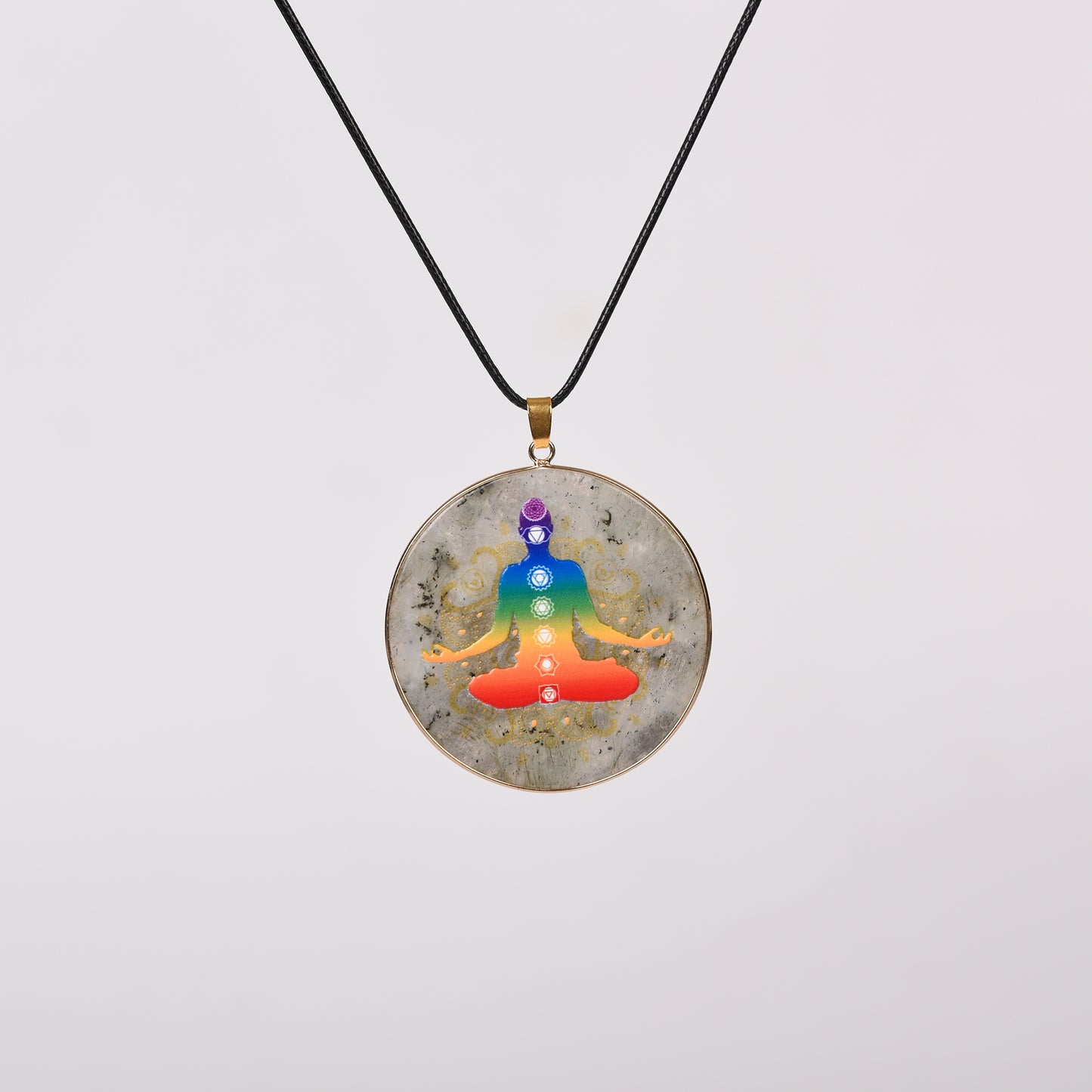 Round crystal with spray painting pendant